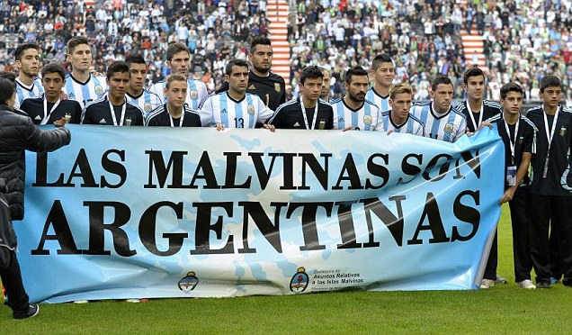 Timnas Argentina Demo di Lapangan Klaim "Malvinas Dirampas Inggris"